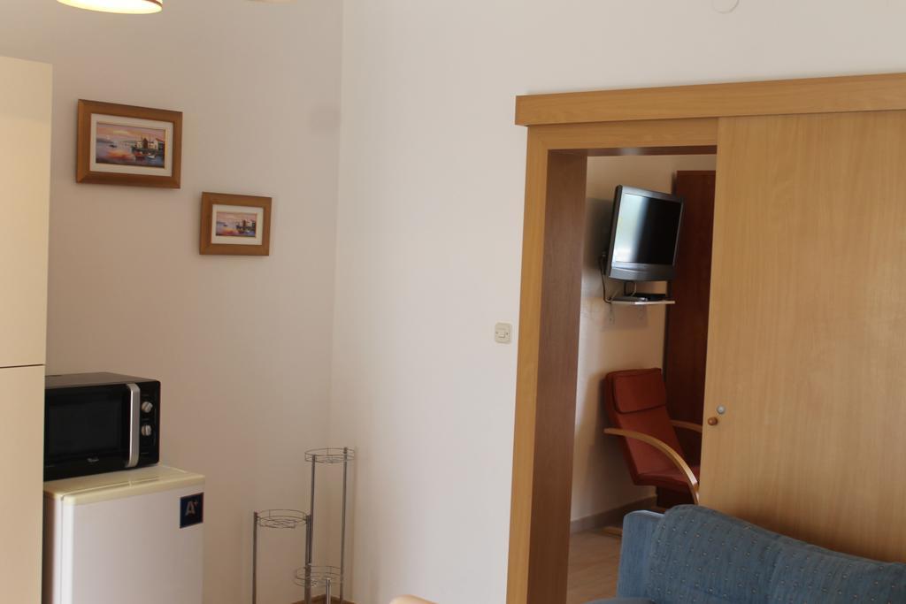 Apartments Roko Kolinda Bibinje Ngoại thất bức ảnh