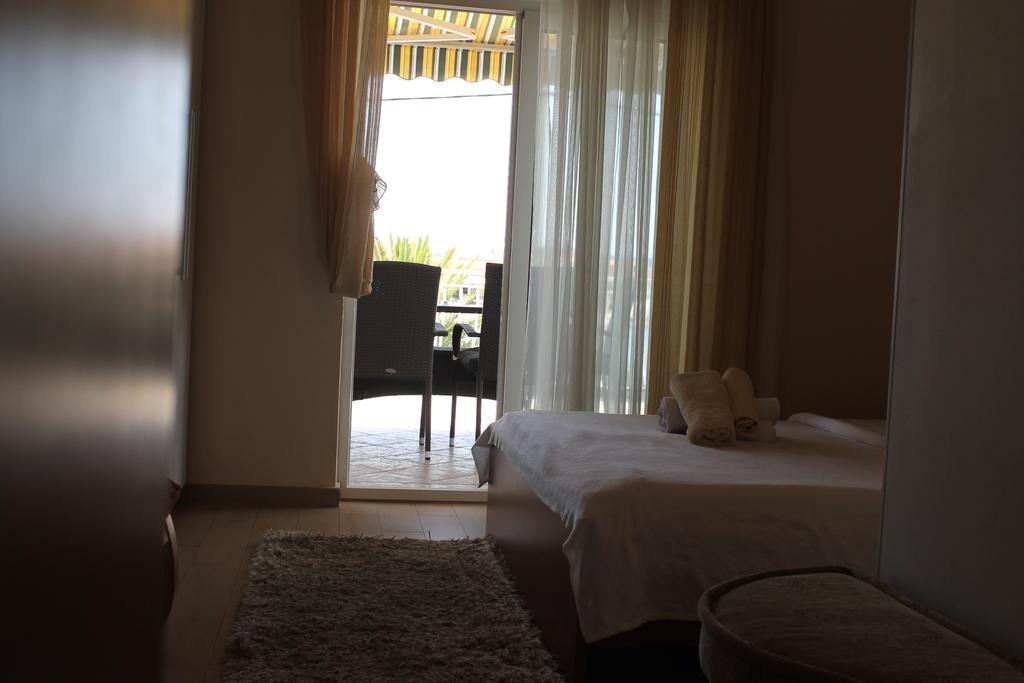 Apartments Roko Kolinda Bibinje Ngoại thất bức ảnh
