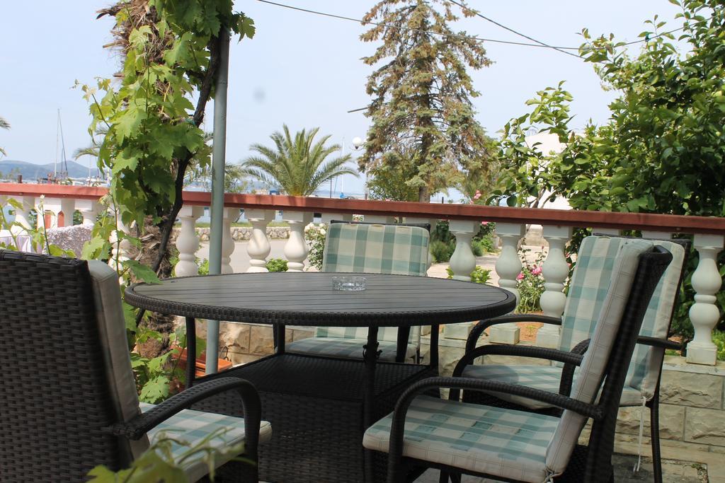 Apartments Roko Kolinda Bibinje Ngoại thất bức ảnh