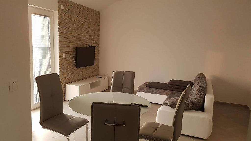 Apartments Roko Kolinda Bibinje Ngoại thất bức ảnh