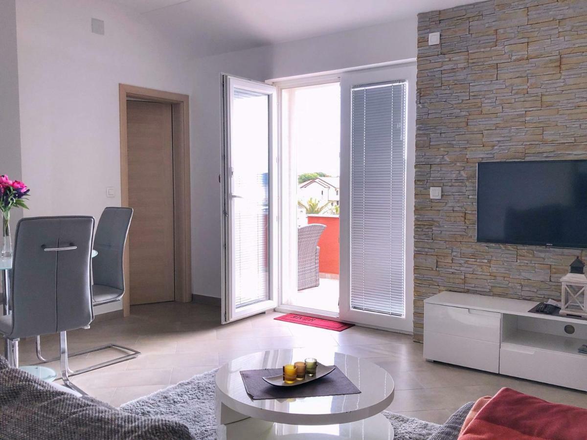 Apartments Roko Kolinda Bibinje Ngoại thất bức ảnh